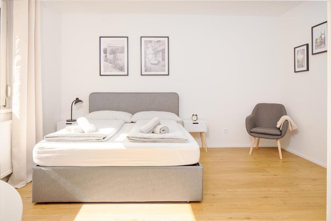Apartment Whats-app Self-check-in - Gemuetliches *